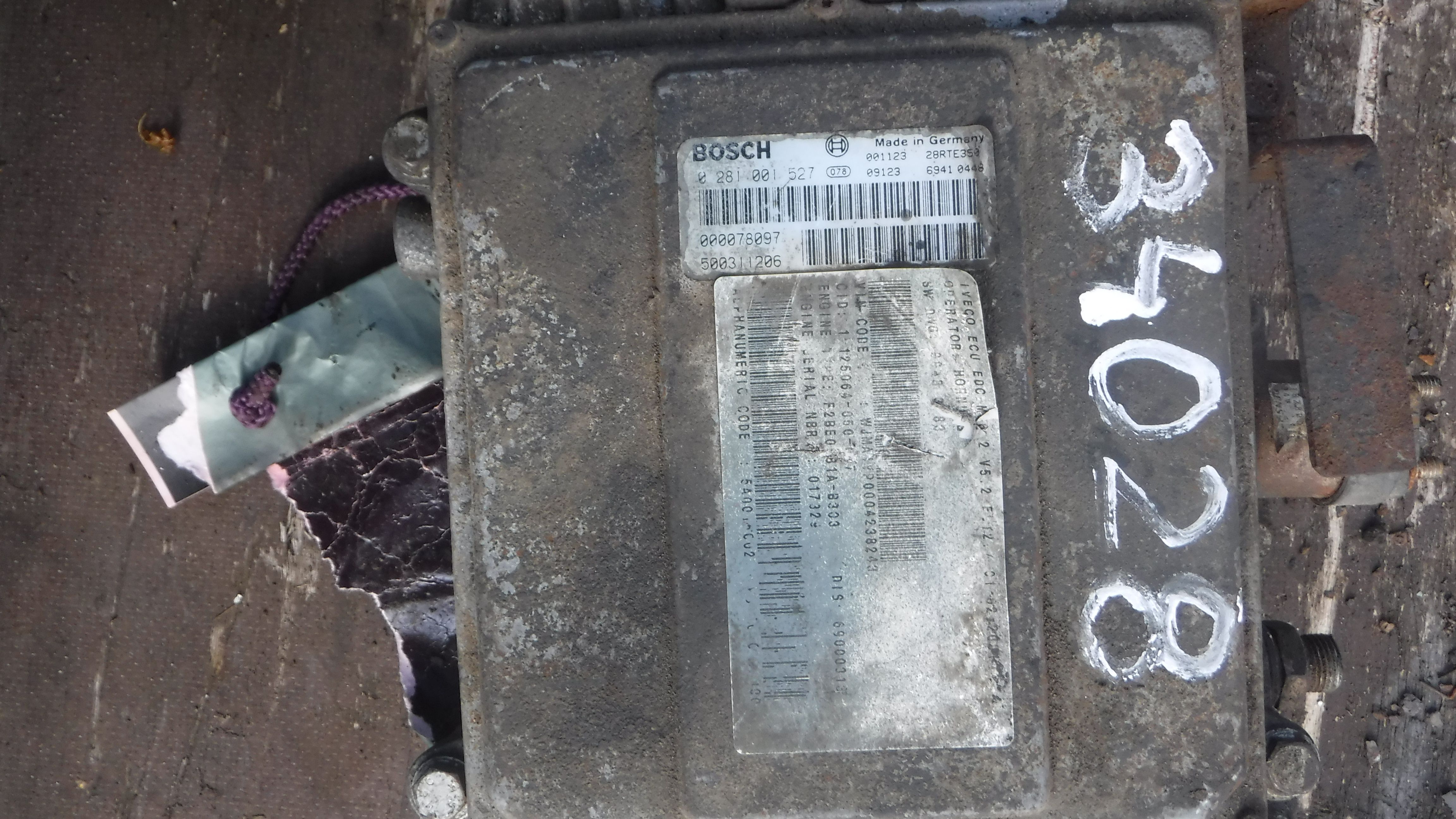 Блок управления двигателем 0281001527 500311206 000078097 курсор 8 IVECO
